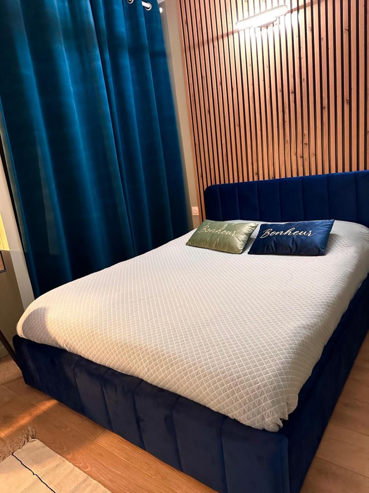 Un Appartement En Centre Ville , A 2 Pas Du Chateau De Villers Cotterets Εξωτερικό φωτογραφία